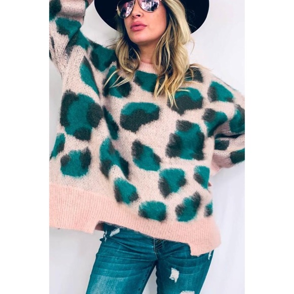 Snow Leopard Sweater - Picture 2 of 5